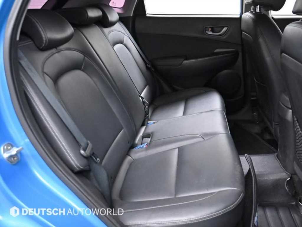 HYUNDAI Kona - Vista 12