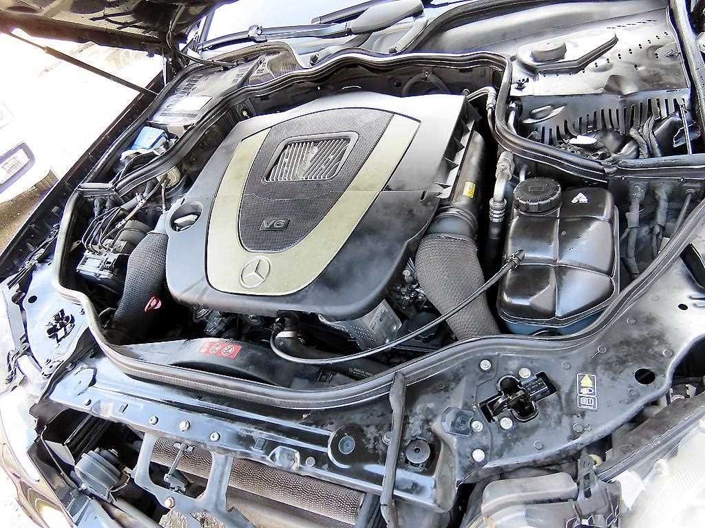 Mercedes Benz E class 2009 Negro - Importación desde Corea - HF Imports Iquique - Foto 19