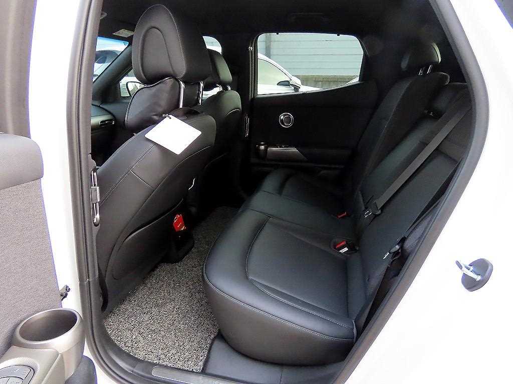 Genesis GV60 - Vista 6