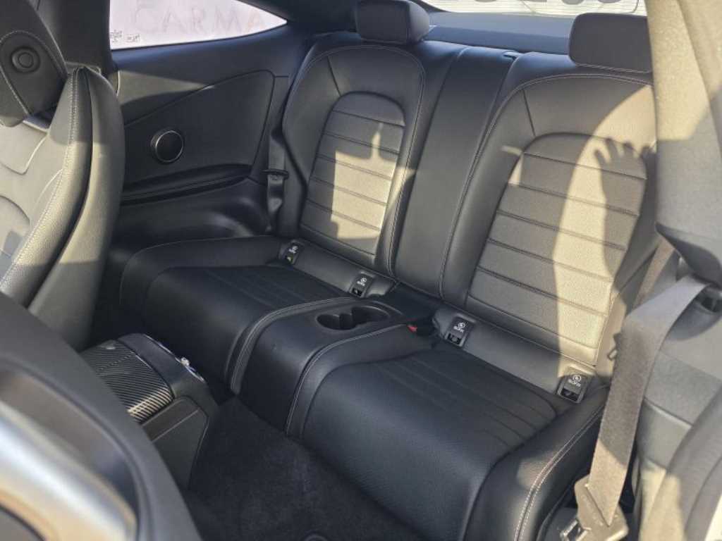 Mercedes Benz C Class - Vista 9
