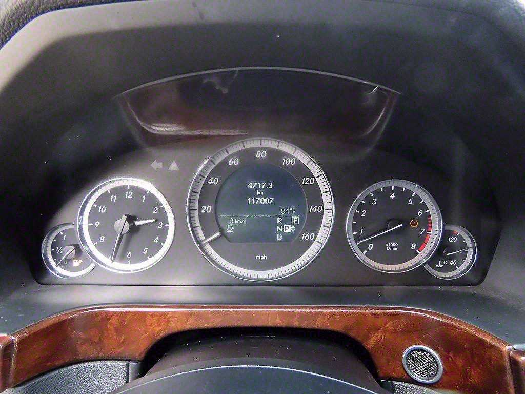 Mercedes Benz E class - Vista 9