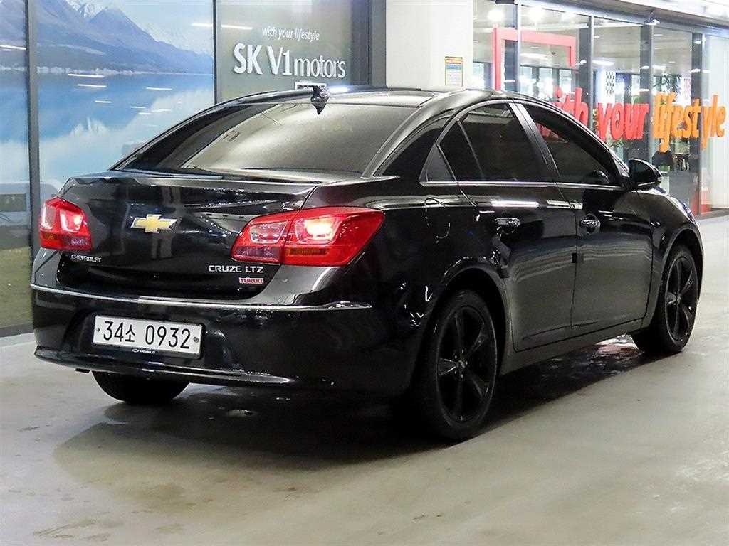 Chevrolet Cruise - Vista 4