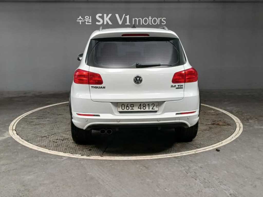 Volkswagen Tiguan - Vista 5