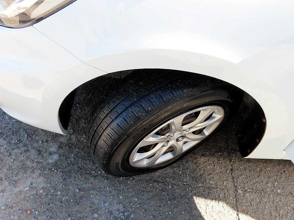 HYUNDAI Accent 2012 Blanco - Importación desde Corea - HF Imports Iquique - Foto 16