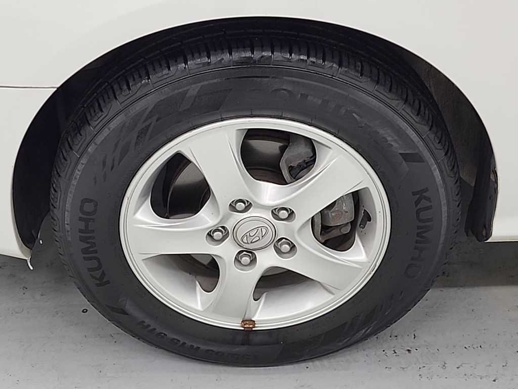 HYUNDAI Avante 2010 Blanco - Importación desde Corea - HF Imports Iquique - Foto 18