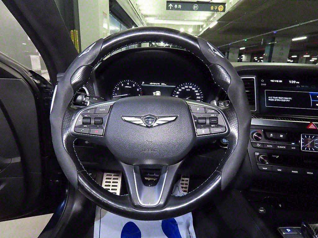 Genesis G80 - Vista 8