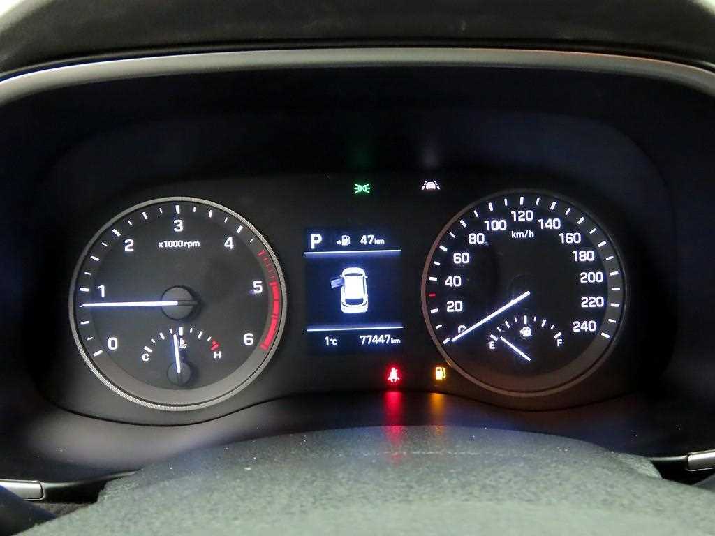 HYUNDAI Tucson - Vista 5