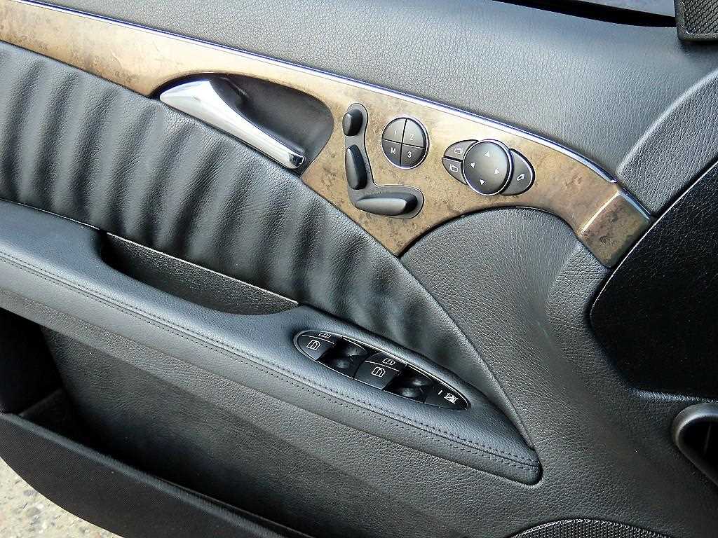 Mercedes Benz E class - Vista 11