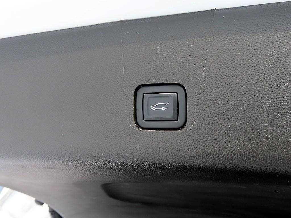 Chevrolet Travers 2022 Blanco - Importación desde Corea - HF Imports Iquique - Foto 15