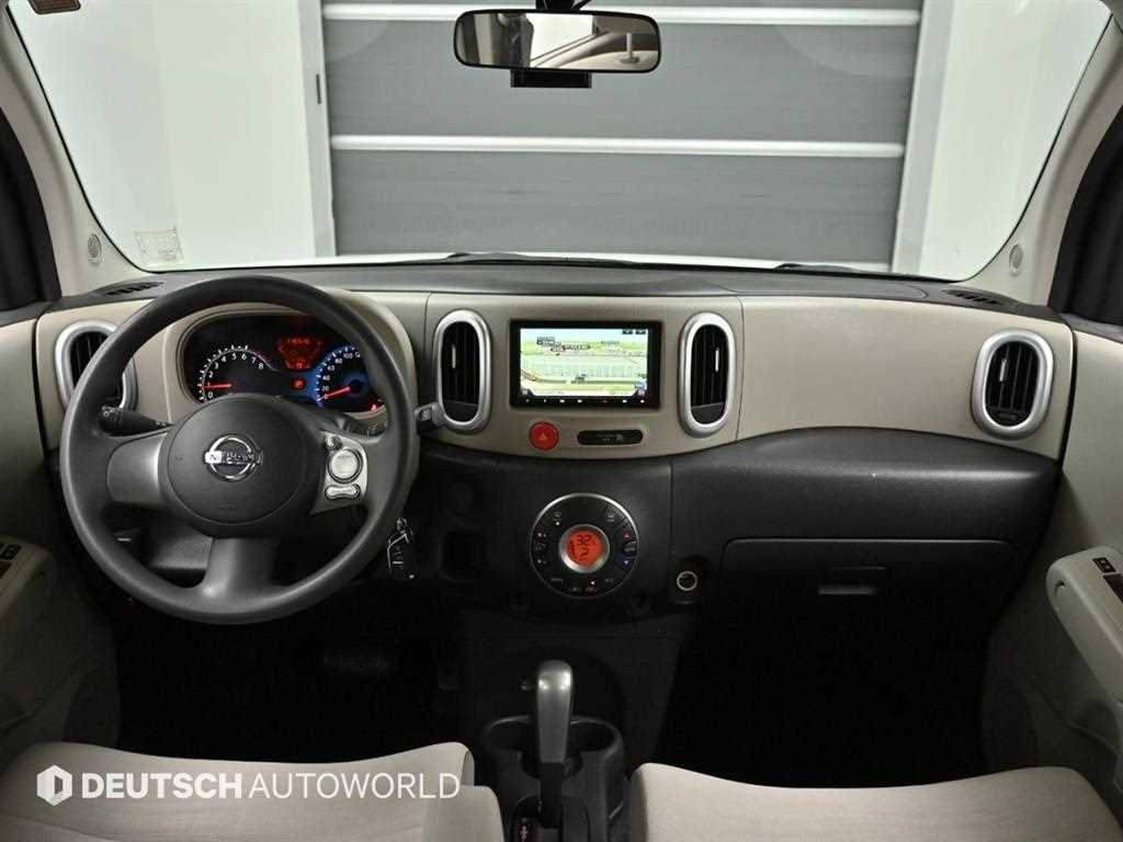 Nissan Cube - Vista 7