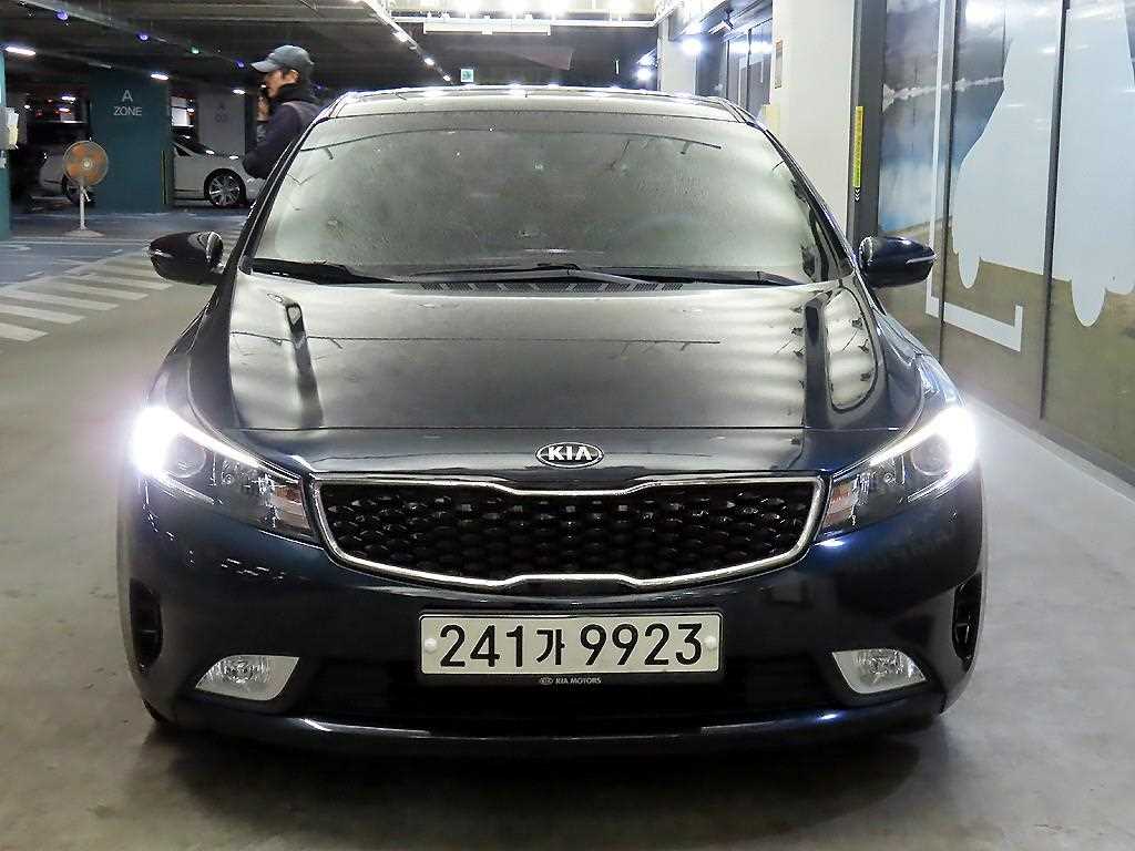 KIA K3 - Vista 2