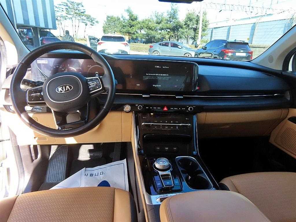 KIA Carnival - Vista 7