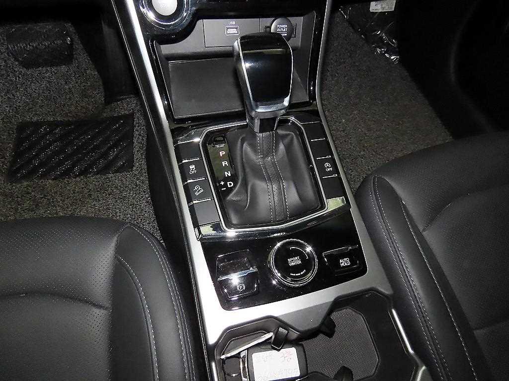 Ssangyong Korando - Vista 12