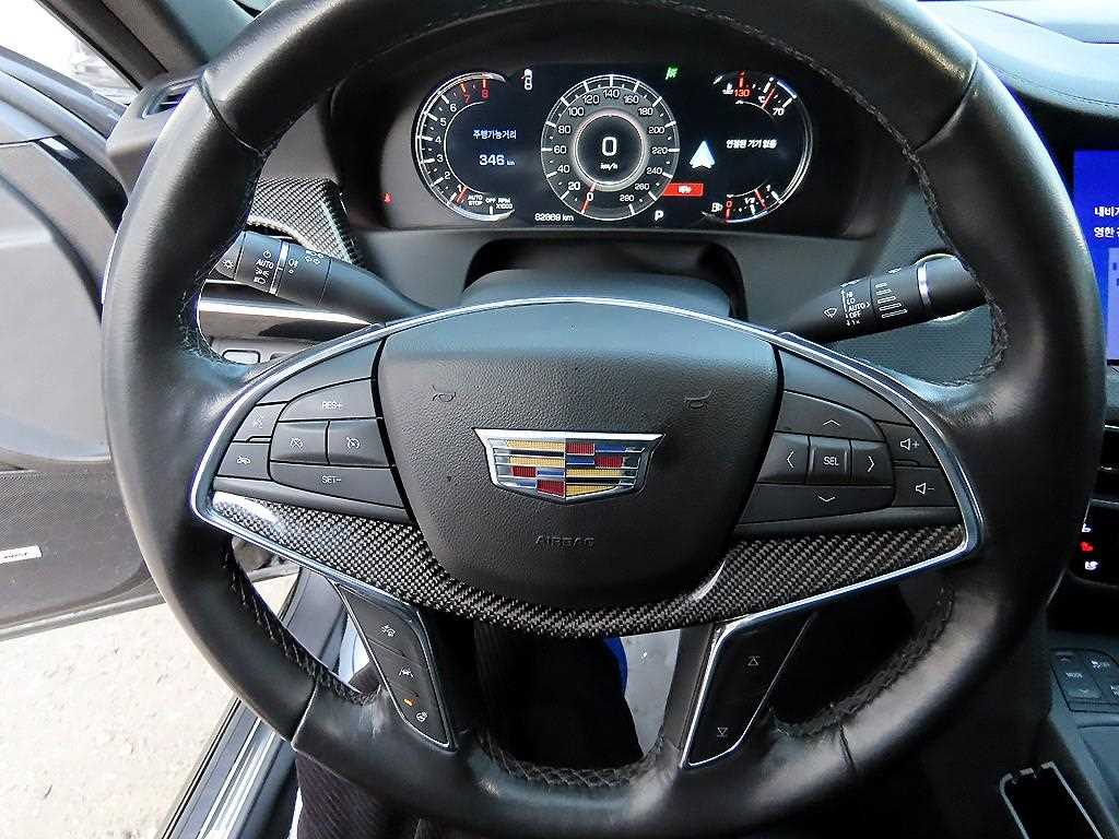 Cadillac CT6 - Vista 8
