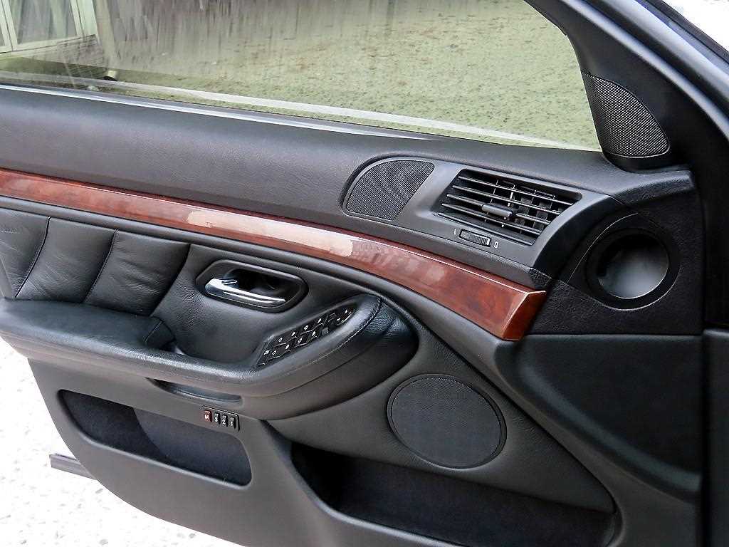 BMW 5 Series - Vista 11