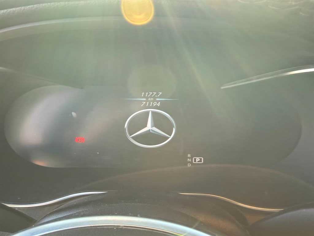 Mercedes Benz GLC Class - Vista 7