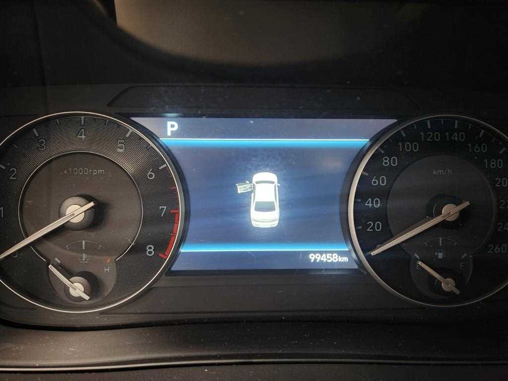 Genesis G90 - Vista 5