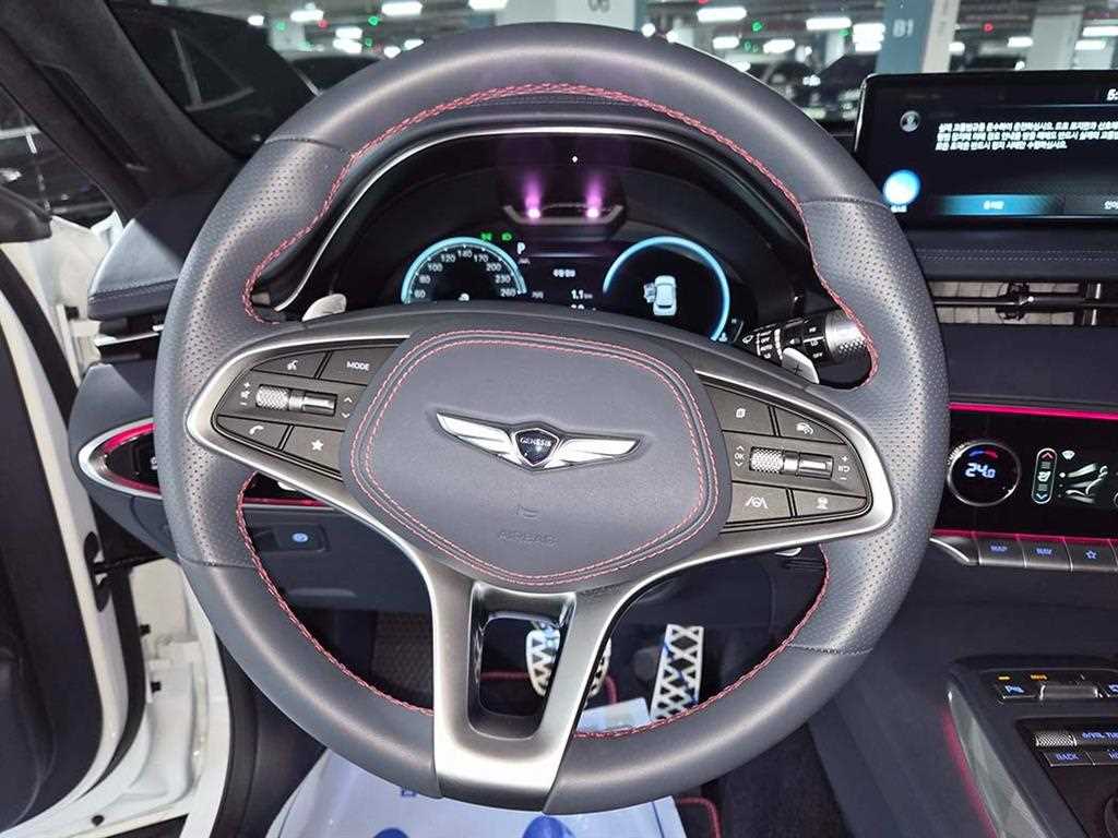 Genesis GV70 - Vista 9