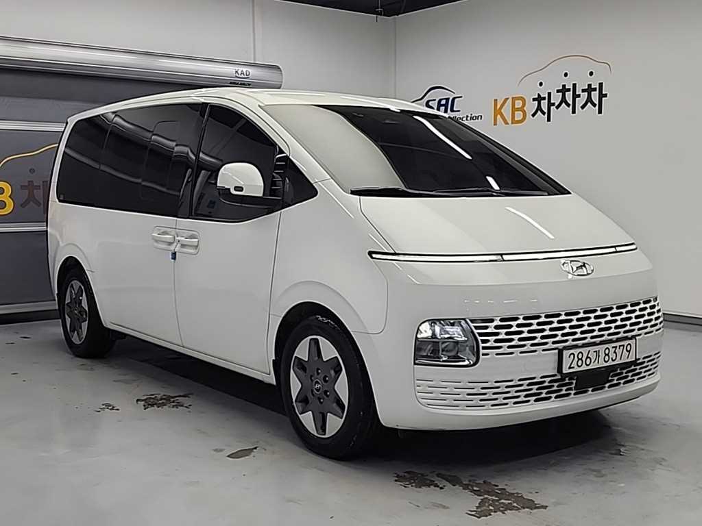 HYUNDAI Staria - Vista 4