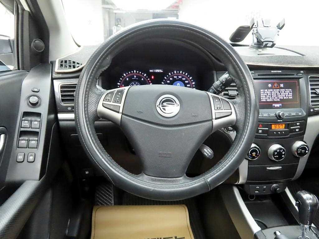 Ssangyong Korando - Vista 7