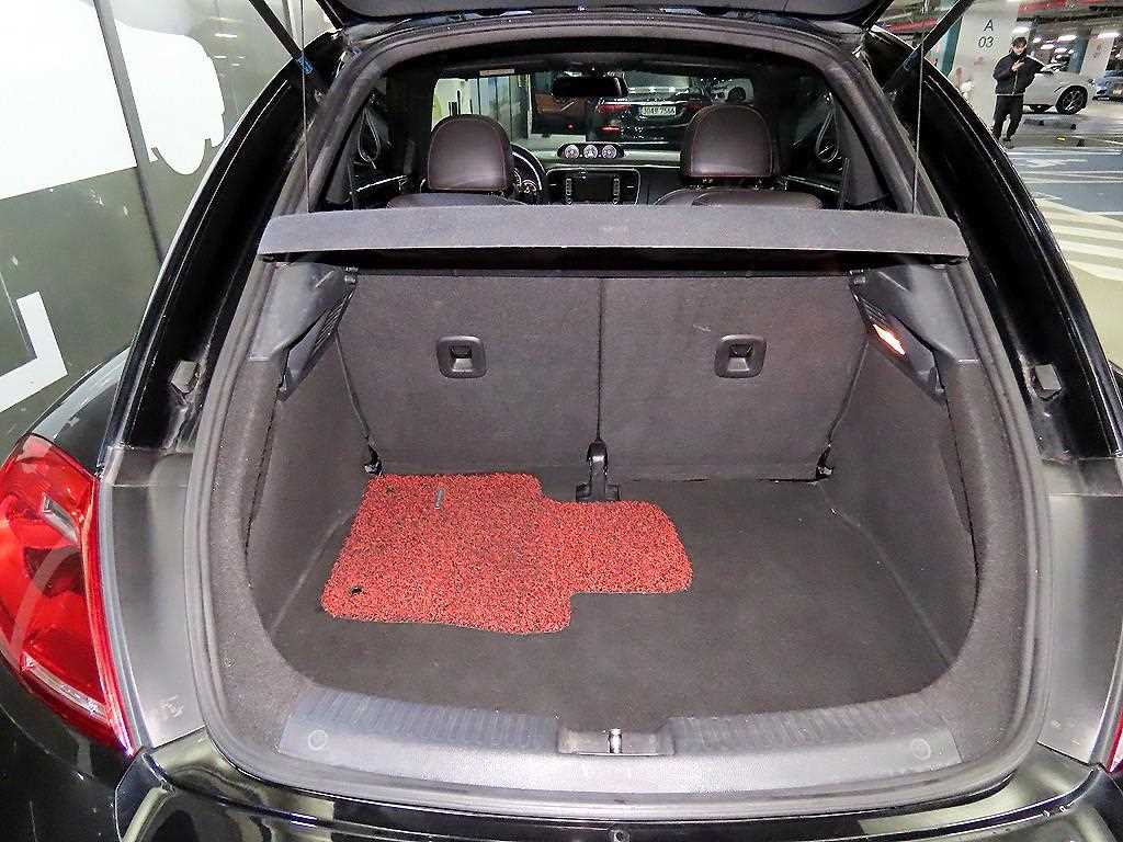 Volkswagen Beetle 2014 Negro - Importación desde Corea - HF Imports Iquique - Foto 16