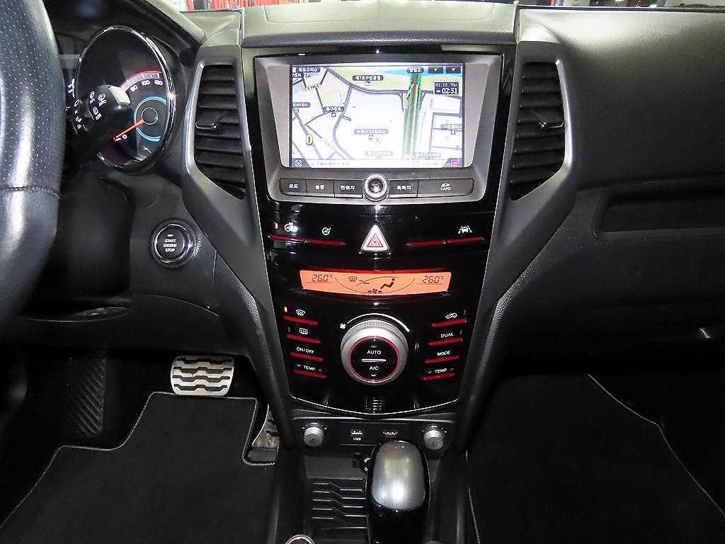 Ssangyong Tivoli - Vista 11