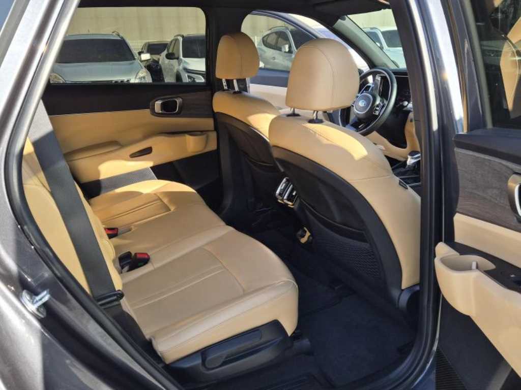 KIA Sorento - Vista 12