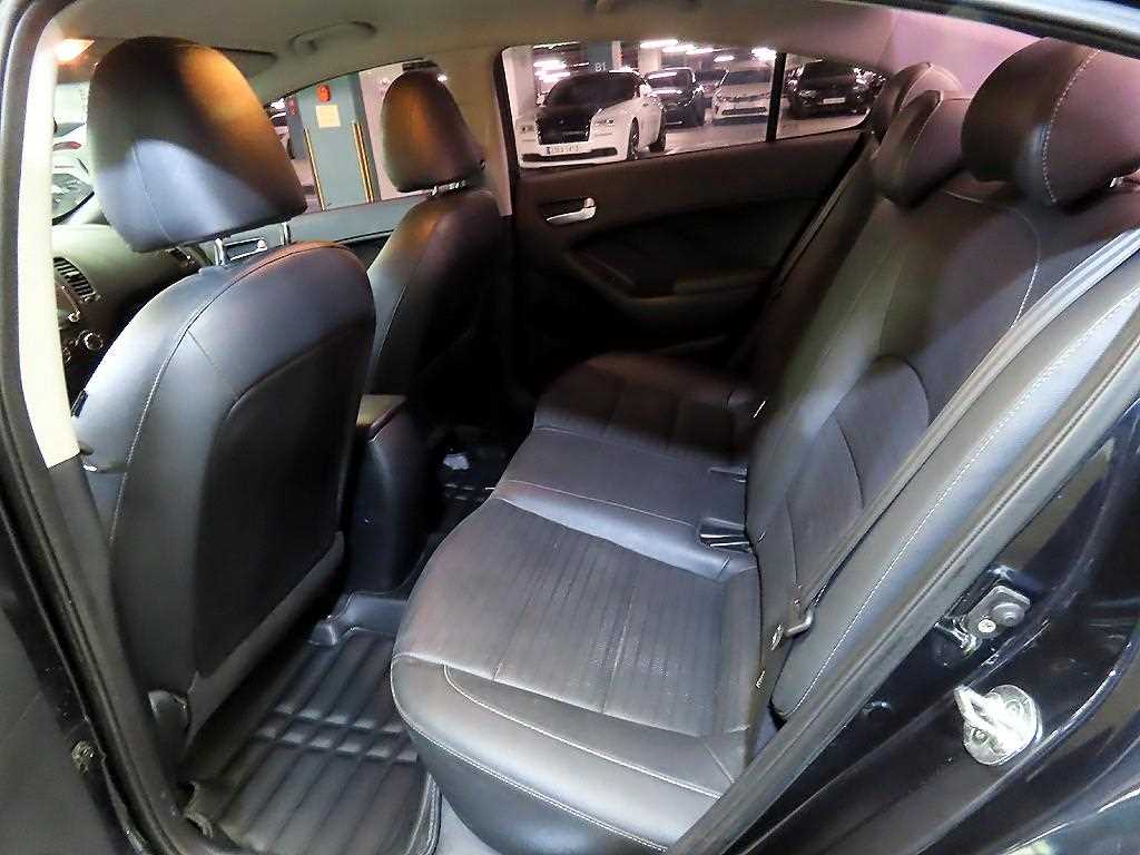 KIA K3 - Vista 7