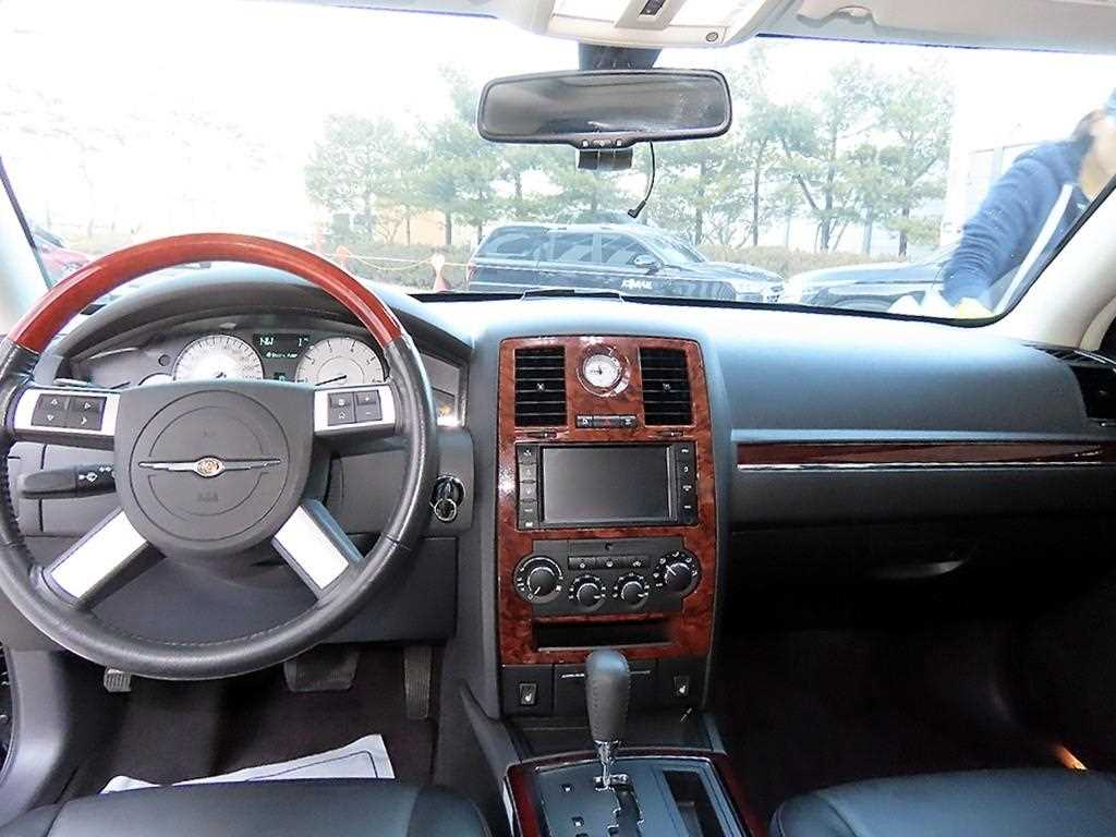 Chrysler 300C - Vista 7