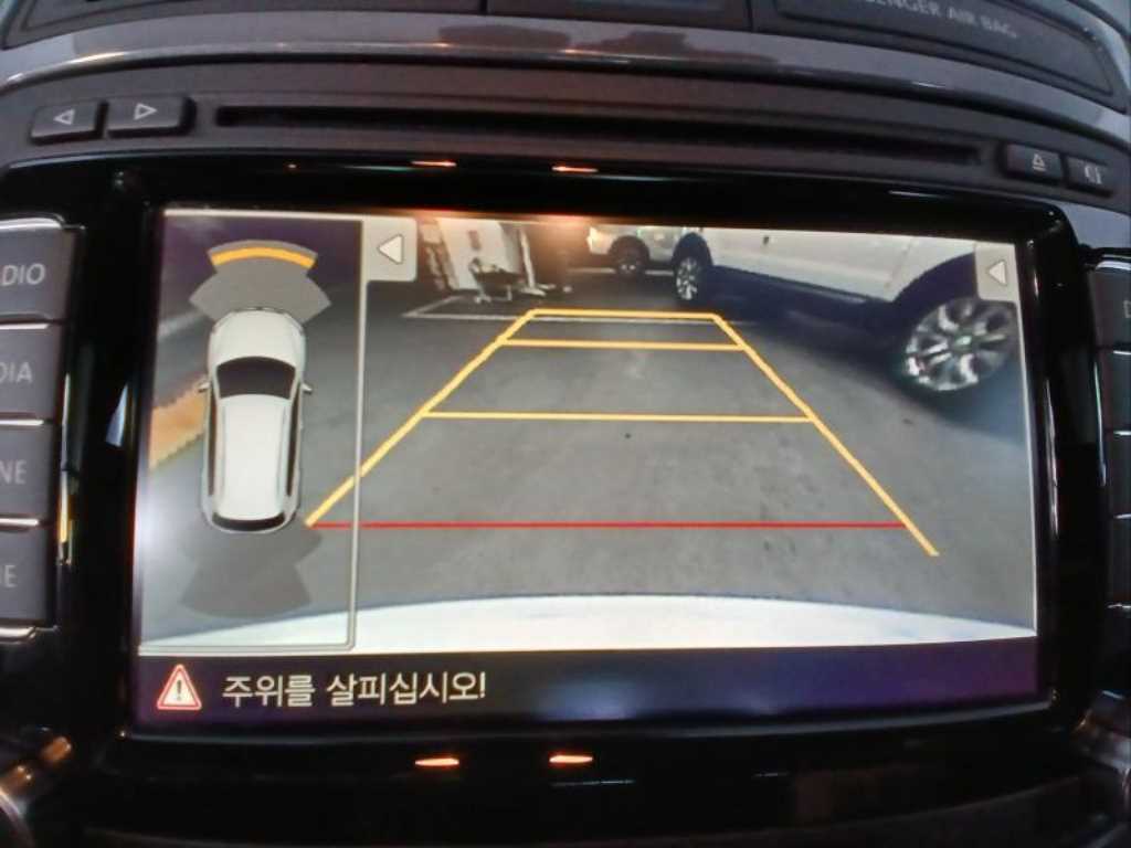 Volkswagen Tiguan - Vista 11