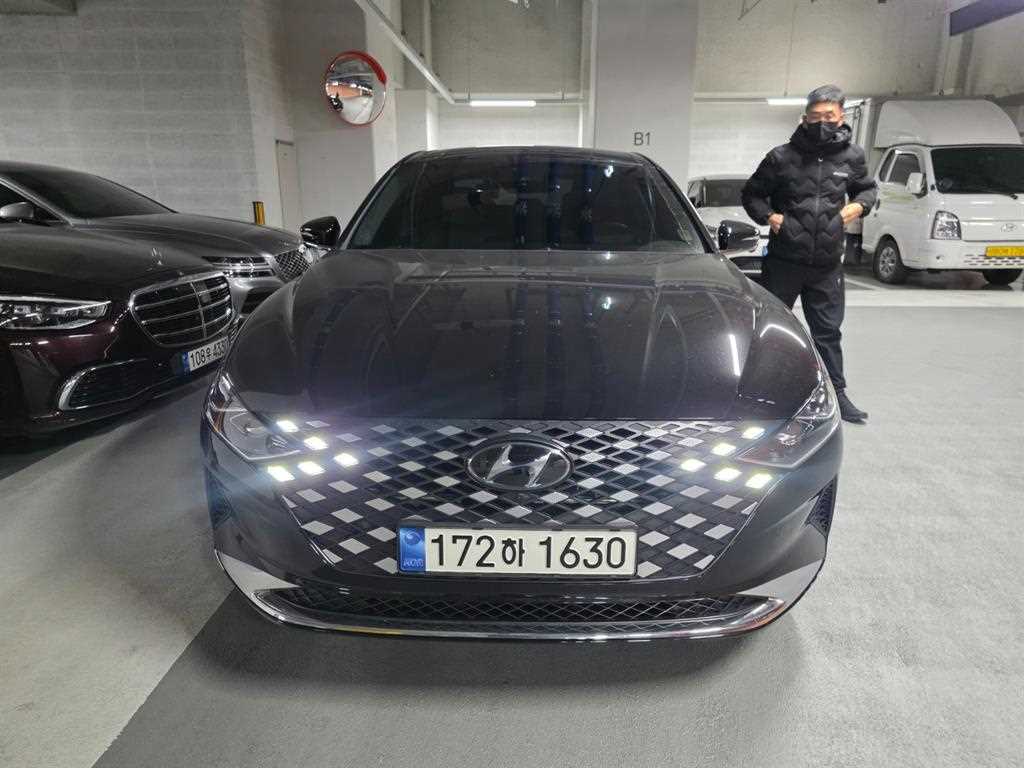 HYUNDAI Grandeur 2023 Negro - Importación desde Corea - HF Imports Iquique - Foto 1