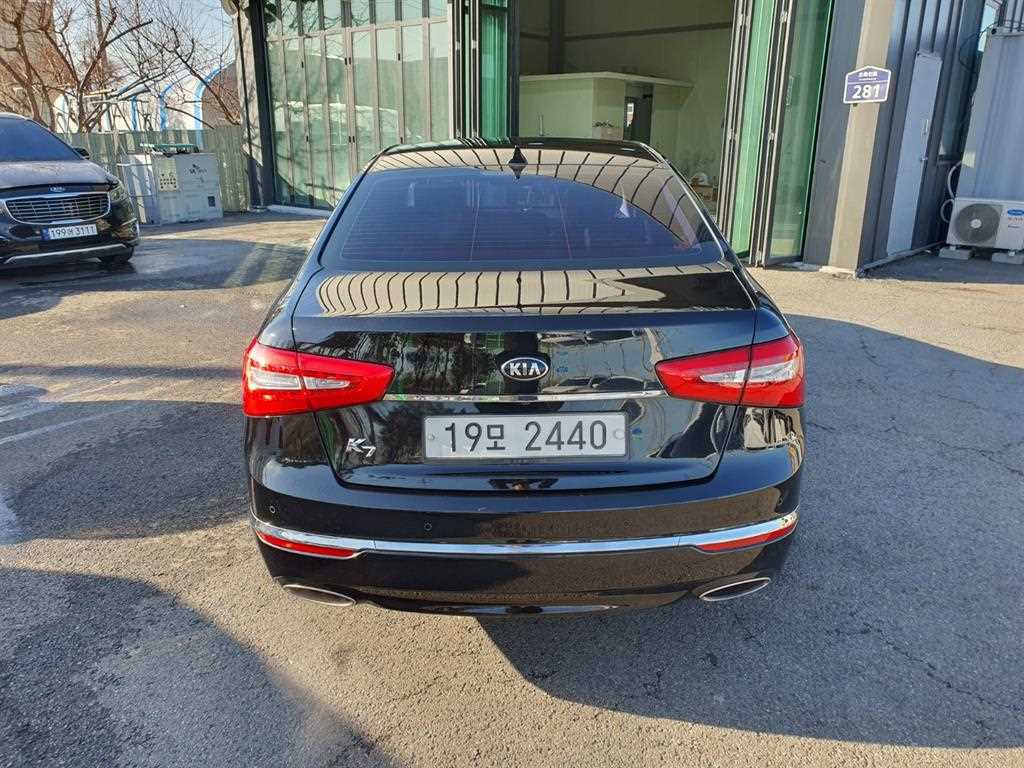 KIA K7 - Vista 4