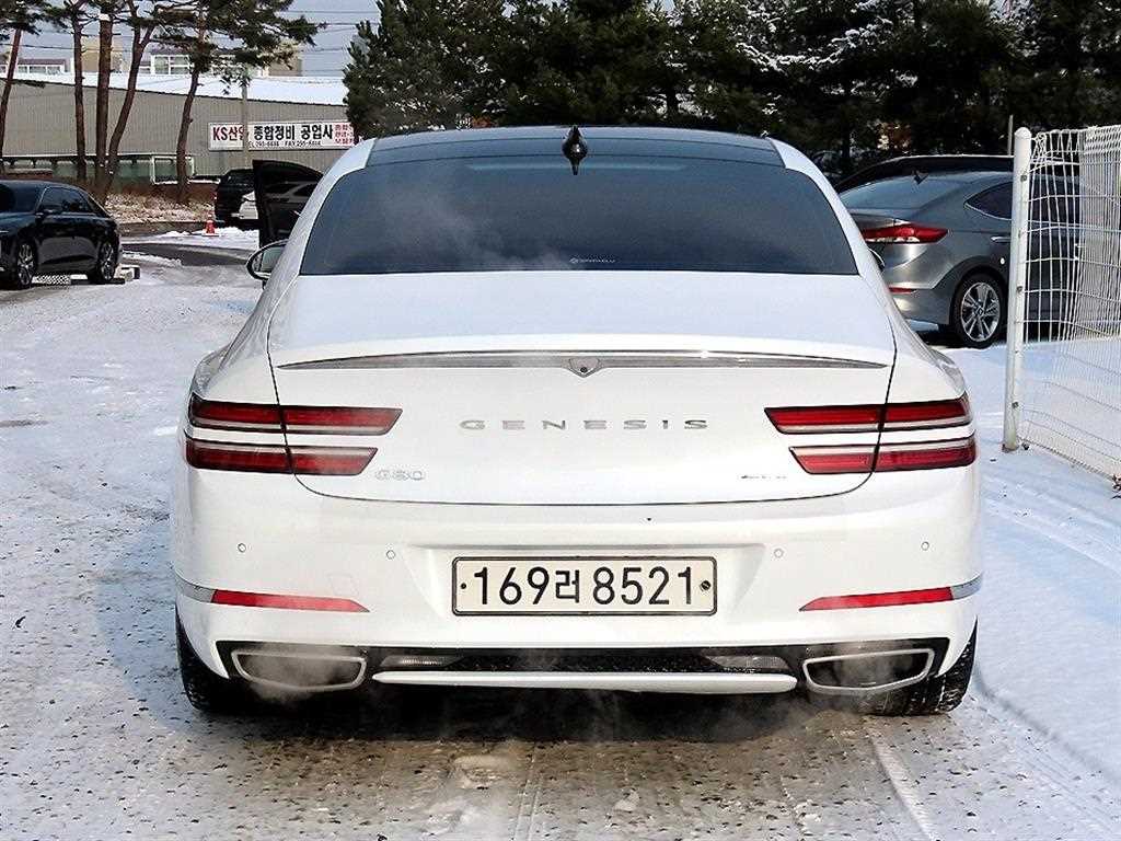 Genesis G80 - Vista 4