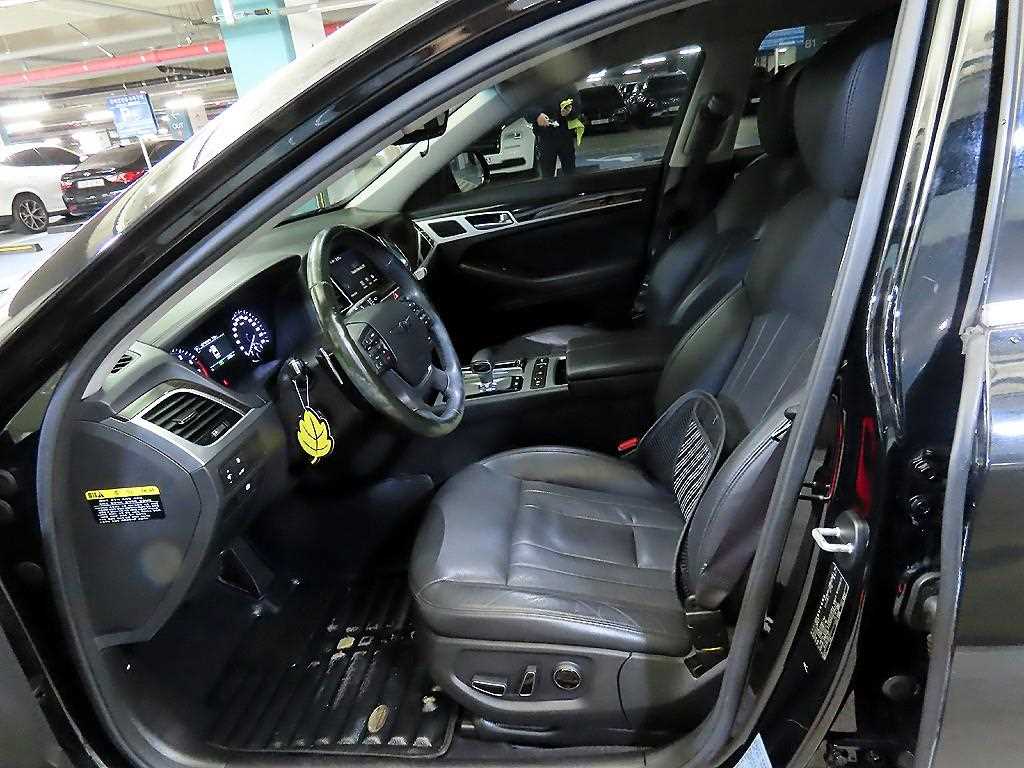 Genesis G80 - Vista 6