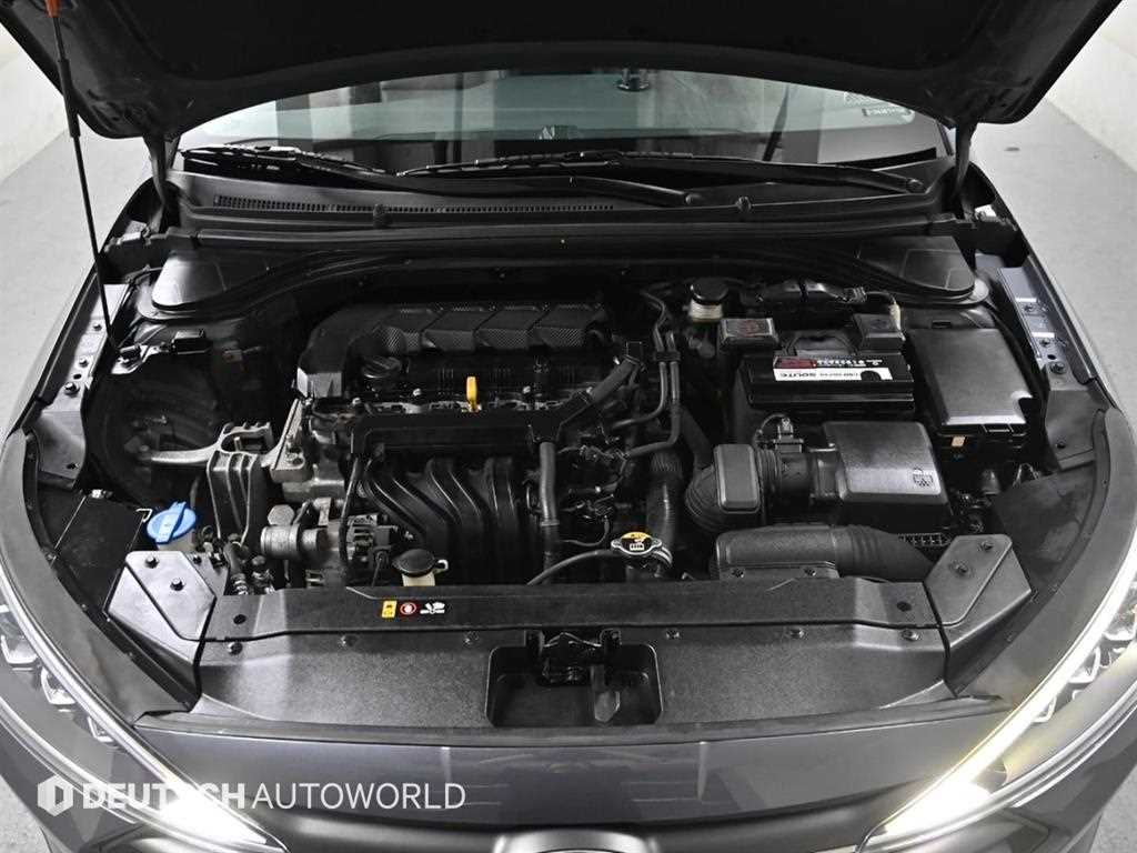 HYUNDAI Avante - Vista 5