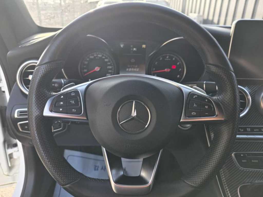 Mercedes Benz C Class - Vista 12