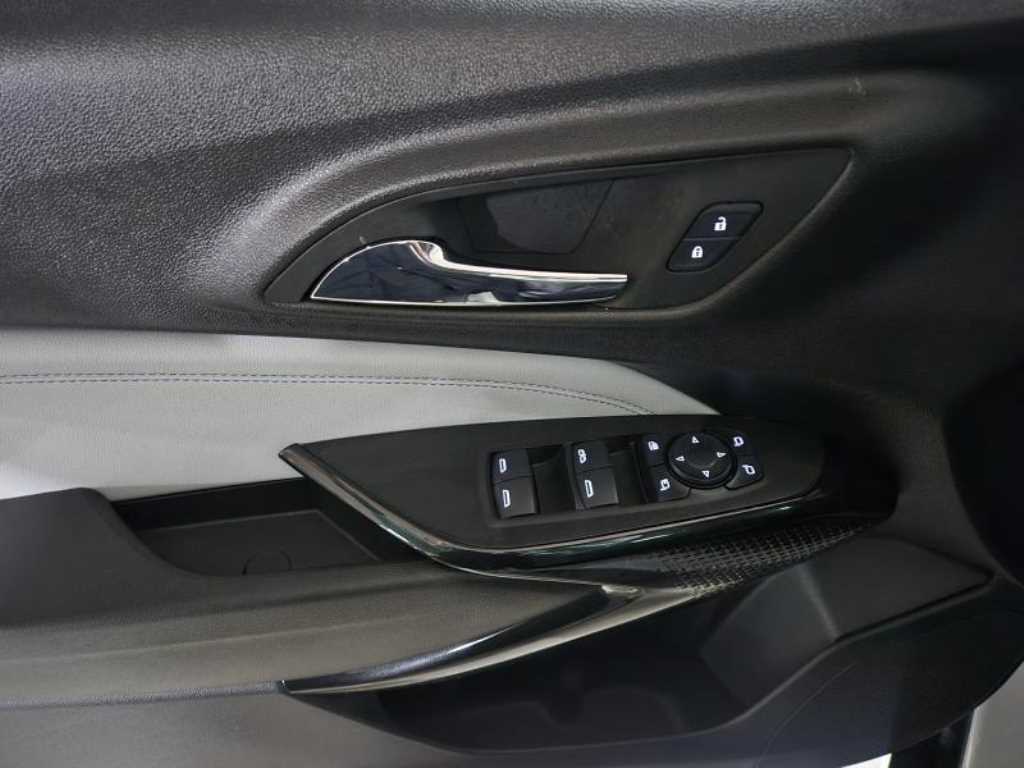 Chevrolet Trax - Vista 9