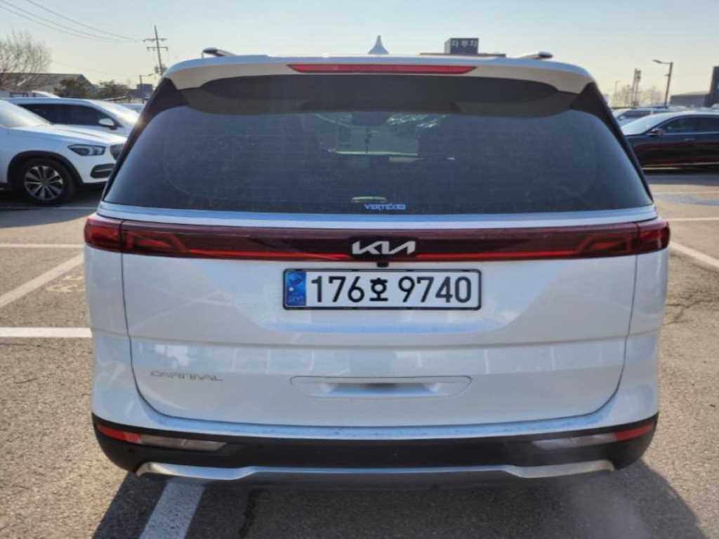 KIA Carnival - Vista 4