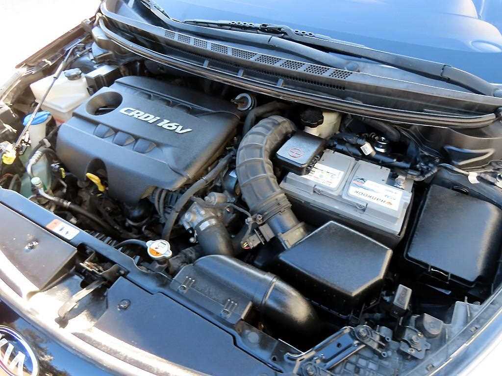 KIA K3 2015 Negro - Importación desde Corea - HF Imports Iquique - Foto 19