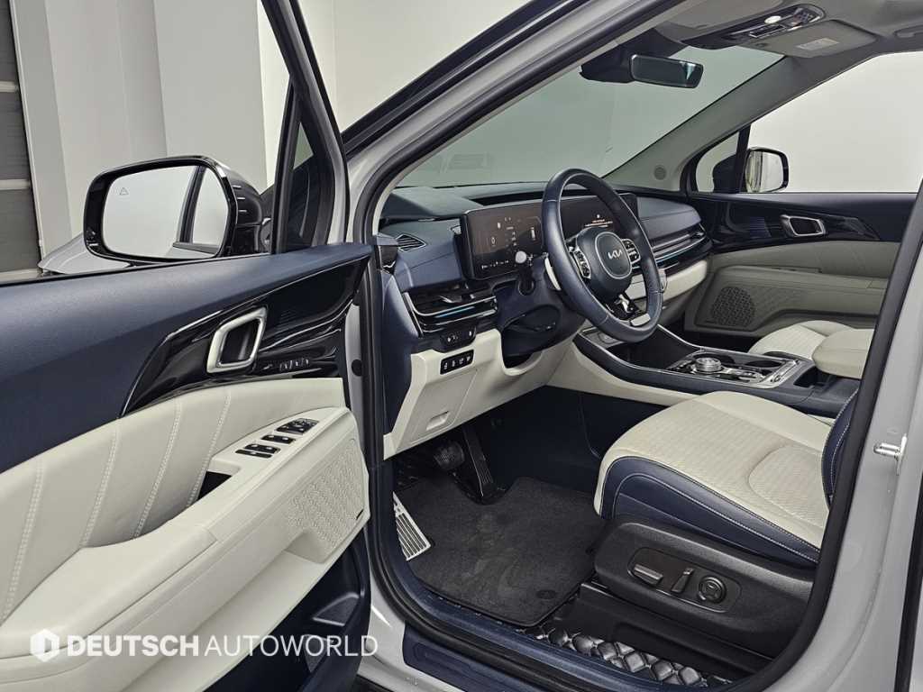 KIA Carnival - Vista 11