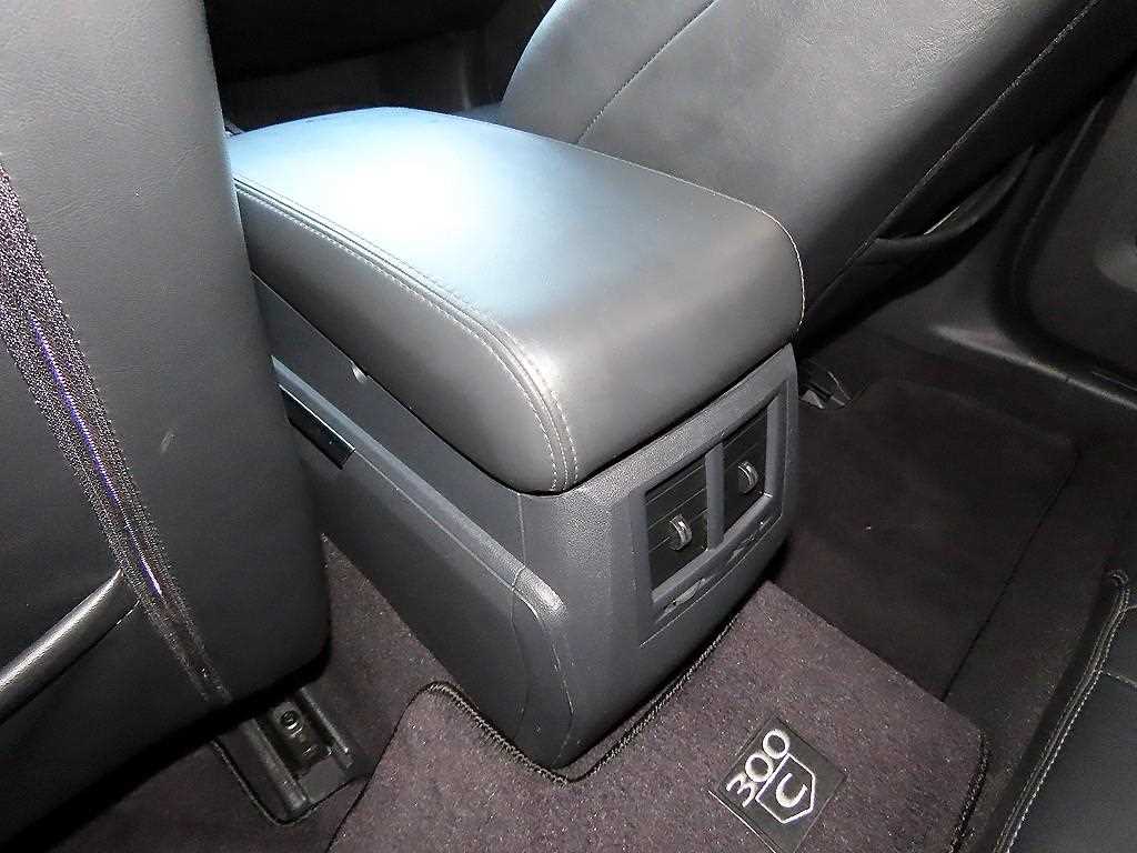 Chrysler 300C 2010 Negro - Importación desde Corea - HF Imports Iquique - Foto 16