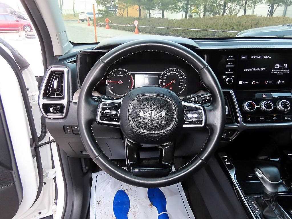 KIA Sorento - Vista 8