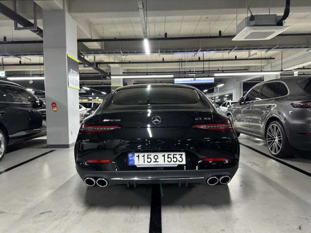 Mercedes Benz AMG GT - Vista 3