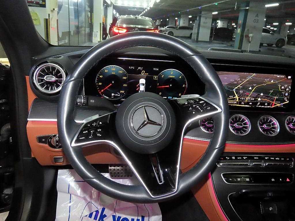 Mercedes Benz CLS Class - Vista 5