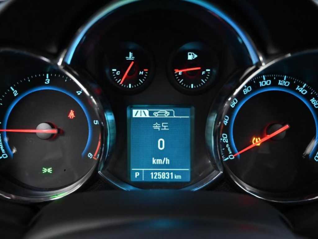 Chevrolet Cruise - Vista 8