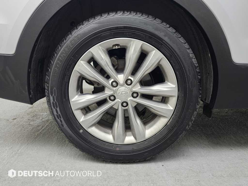 HYUNDAI Santa Fe - Vista 5