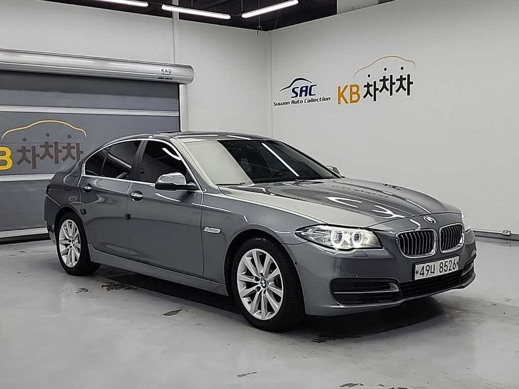 BMW 5 Series - Vista 4