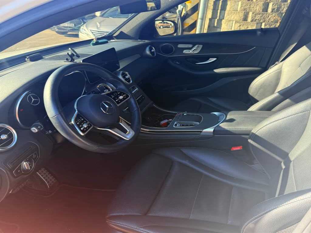 Mercedes Benz GLC Class - Vista 4