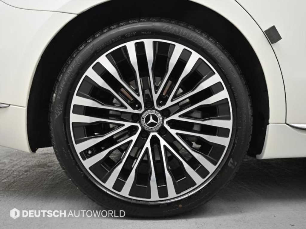 Mercedes Benz S Class - Vista 5