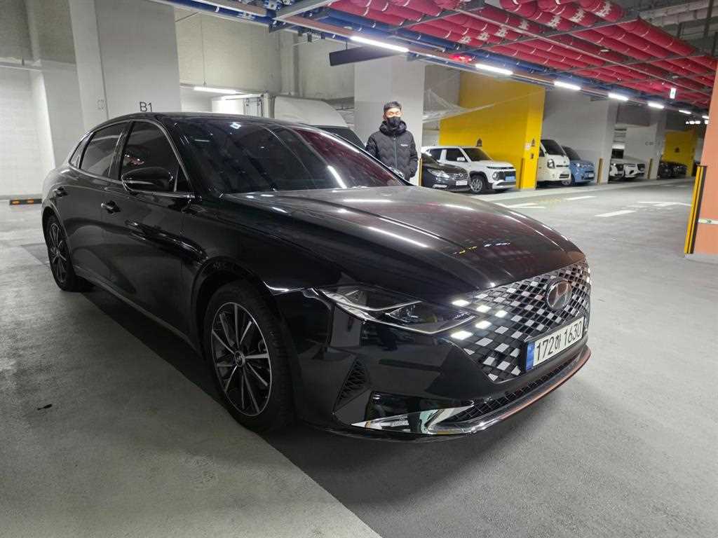 HYUNDAI Grandeur - Vista 3